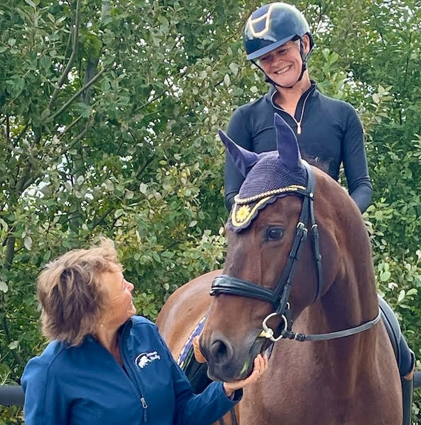 Liesbeth Jorna en haar gastruiter